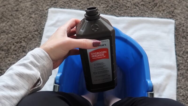 Hydrogen Peroxide - how it helps remove yellow nail color